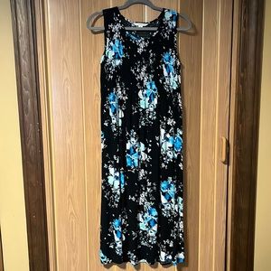Croft & Barrow floral tank dress, size M. Blue/green-/white flowers on black.